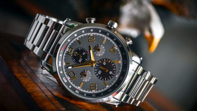 ilustrasi automatic watch